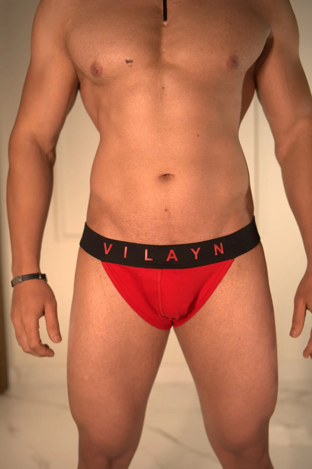 VALENTINO RED.